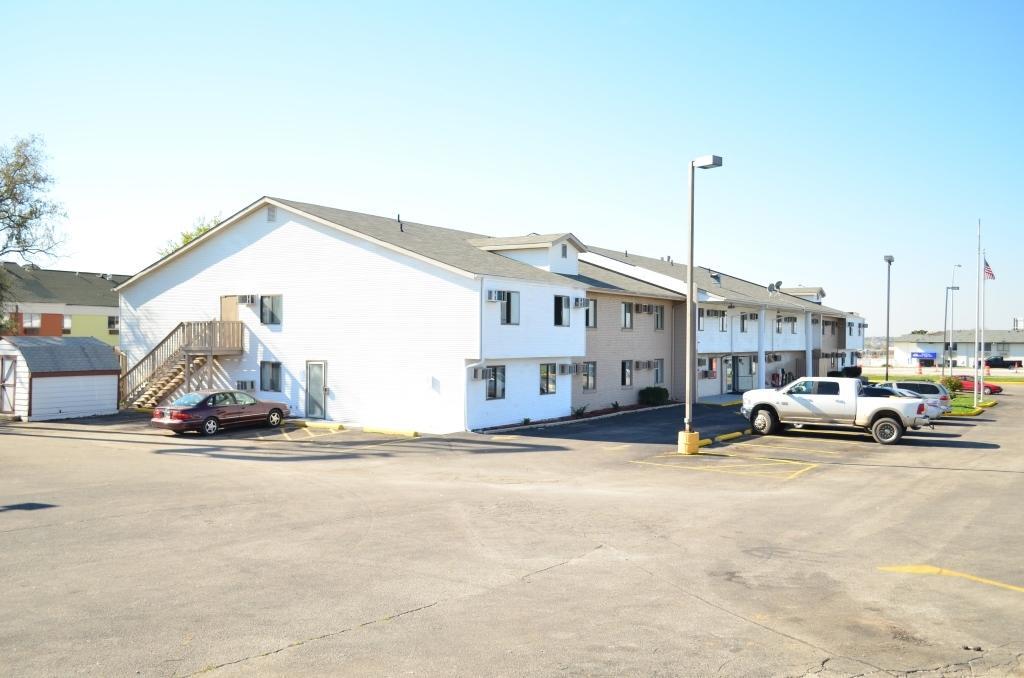 Luxury Inn&Suites Lincoln Extérieur photo