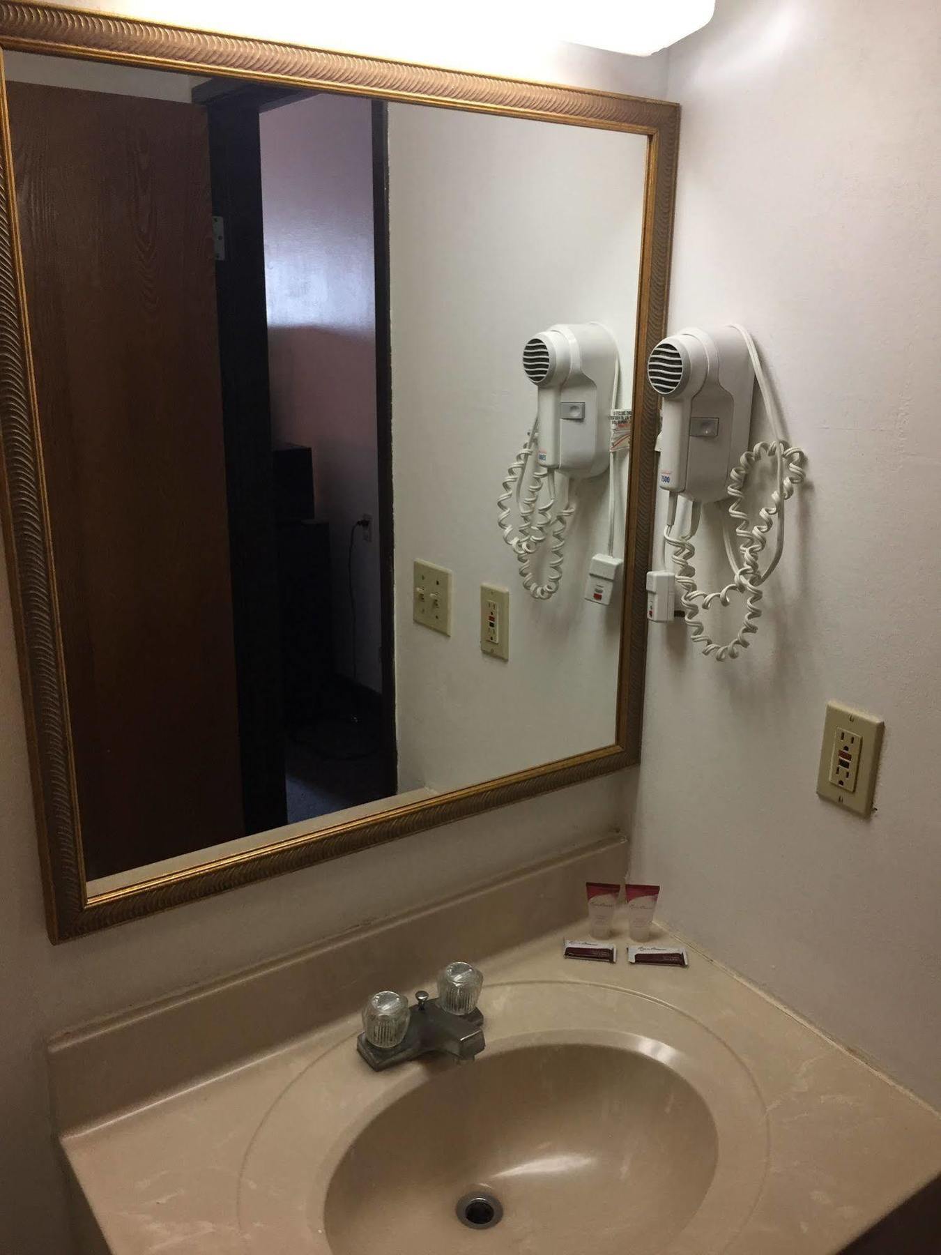 Luxury Inn&Suites Lincoln Extérieur photo
