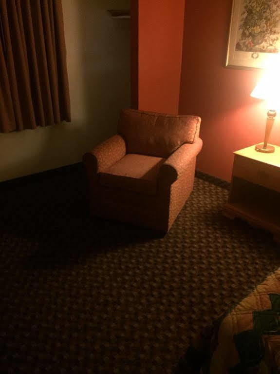 Luxury Inn&Suites Lincoln Extérieur photo